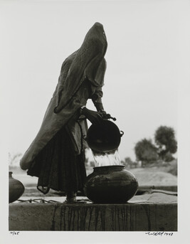 Faceless Woman, India