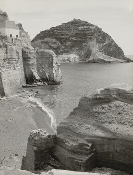 Scogliera a S. Angelo (Cliff at Sant’Angelo), Ischia, Italy