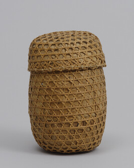 Reed Basket with lid