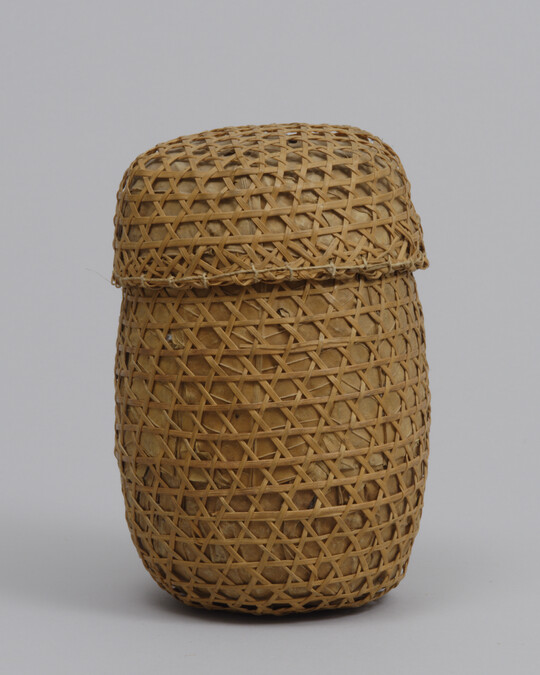 Reed Basket with lid