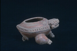 Tripod Vessel in the Form of a Frog