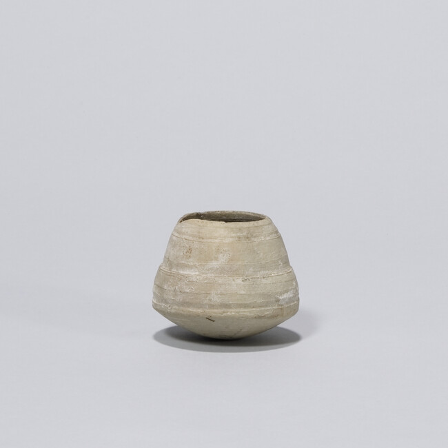 Miniature Pottery Closed Form