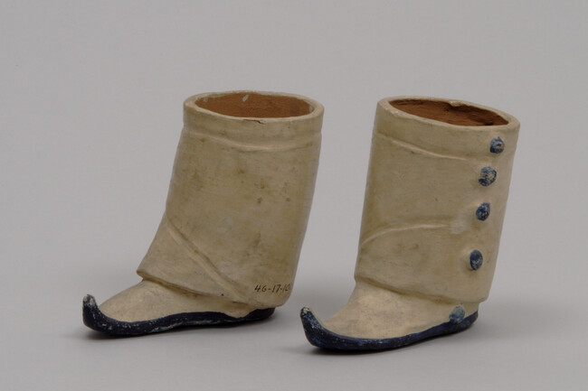 Models of Woman's Boot Top Moccasins