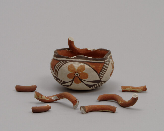 Small Twisted-Handle Bowl