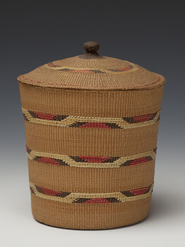 Basket with lid