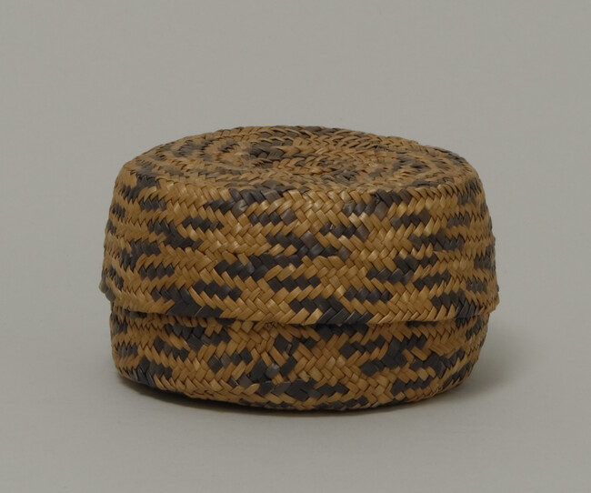 Twilled Basket with lid