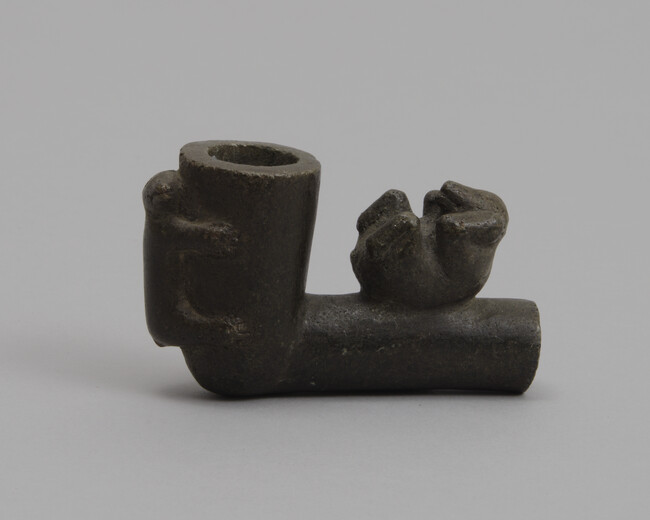 Carved Pipe with Bear Cub Figures (unused)