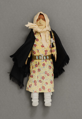 Doll representing a Plains Cree Woman