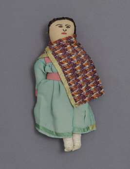 Doll representing a Santa Clara Woman