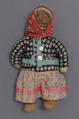 Doll representing a Yerrington Colony Pauite Woman