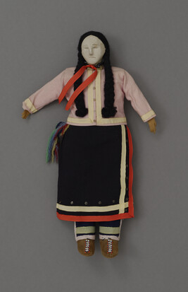 Doll representing Sioux Woman