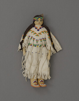 Doll representing a Wasco Woman
