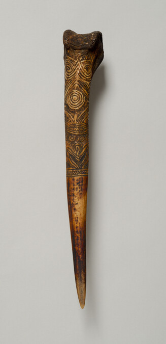 Dagger with incised designs