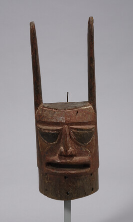 Mask with horns