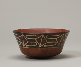 Bowl with Sling Motif