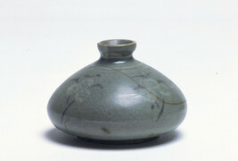 Oil Bottle with Floral Decoration