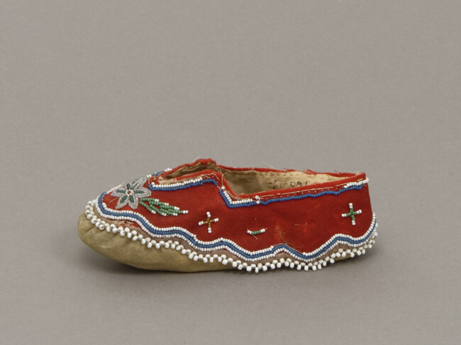 Child's Moccasin (1)