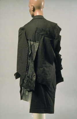 Suit Beside Itself (Aktual Suit, 1968)