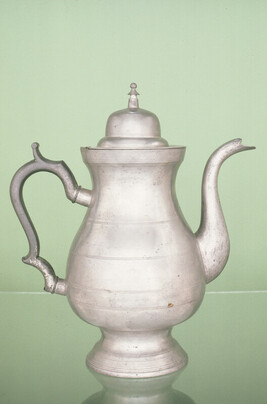 Teapot or Coffeepot