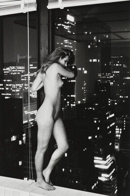 Pattie Hansen over Manhattan, 1977, number 8 of 15 from the portfolio Helmut Newton 15 Photographs