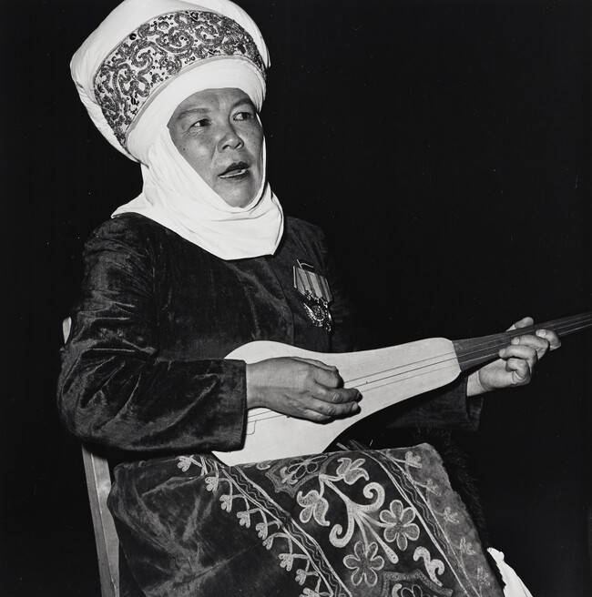 Kirghizian Lute Player