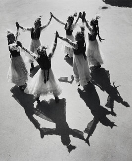 Kirghizian Dancers