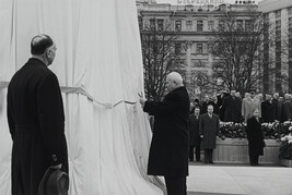Khrushchev Inaugurates a Statue