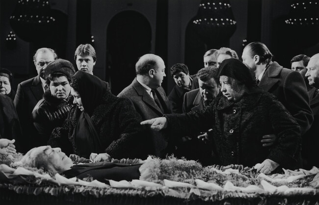 Brezhnev in his Coffin: Galina Points to her Father