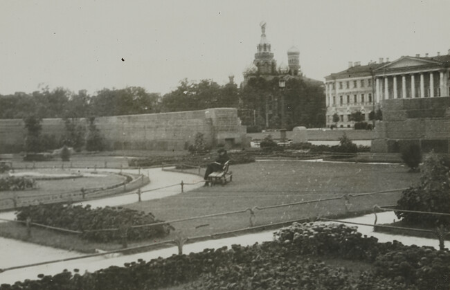 Mars Field where the Revolutionists are buried, Leningrad