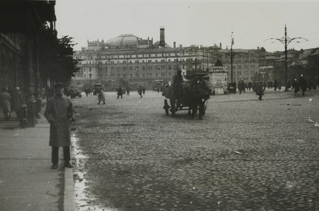 Grand Hotel on Extreme Left (carriage in mid-ground), Moscow