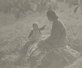 Mother and Child - Sunlight, plate 24 in the book Steichen