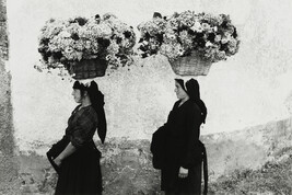 Femmes aux fleurs (Women with flowers), Portugal, 1958, number 6 of 15, from the portfolio Edouard Boubat