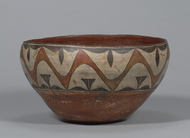 Classic Polychrome Dough Bowl with Undulating Band
