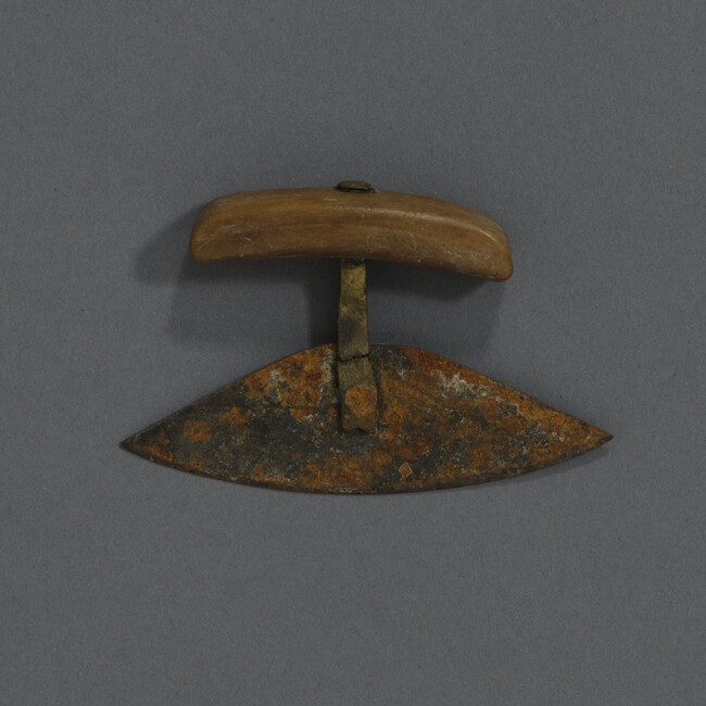 Woman's Knife (Ulu)