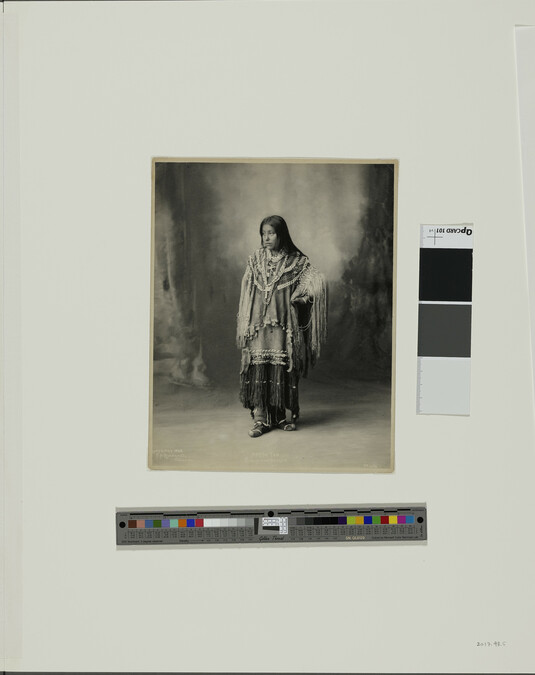 Alternate image #1 of Hattie Tom, Chiracahua Apache, No. 1010