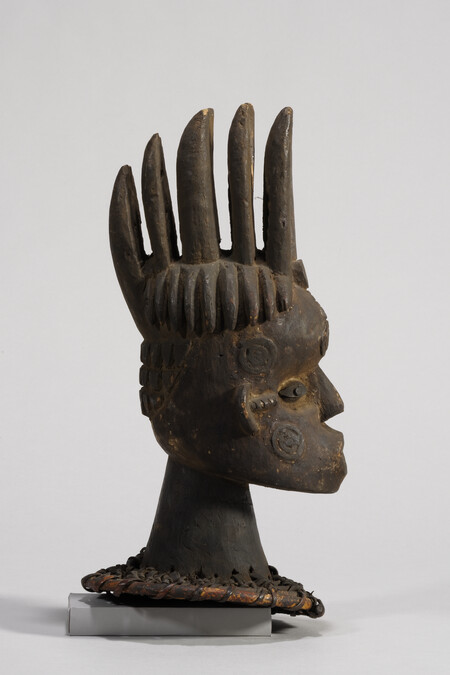 Alternate image #1 of Headdress: Human Head with Vertical Cone Coiffure