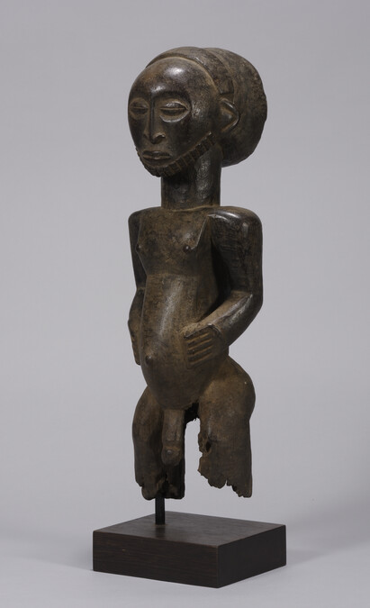 Alternate image #2 of Memorial Figure of a Lineage Head