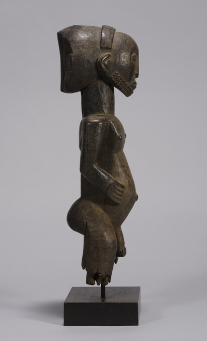 Alternate image #1 of Memorial Figure of a Lineage Head