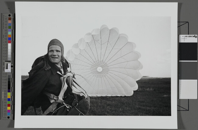 Alternate image #1 of Paratrooper Display, Tushino Airbase