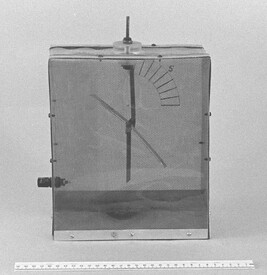 Francis Sears's Homemade Electrometer