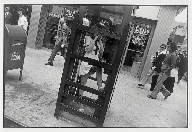 Alternate image #1 of New York City, 1972, number 11, from Garry Winogrand, a Portfolio of 15 Silver Prints