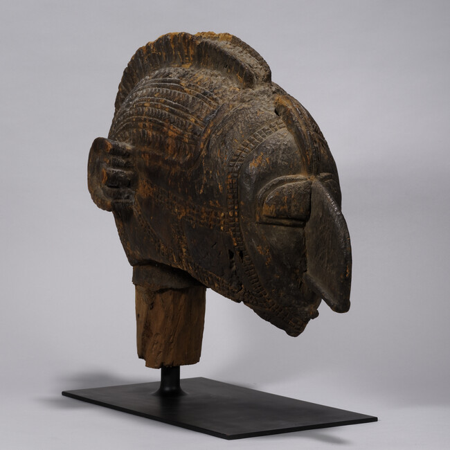 Alternate image #1 of Head Fragment of the Great Damba, Patroness of Women