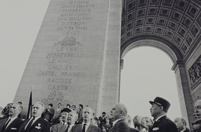 Pro-Gaullist demonstration at the Arc de Triomphe, May 30, 1968