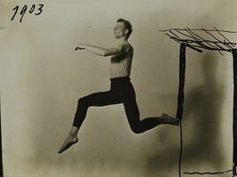 Merce Cunningham (Leap 7903)