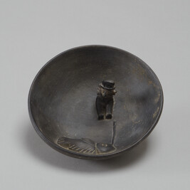 Bowl with Fisherman and Fish (possibly a forgery)
