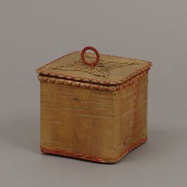 Square Birch Bark Box with Lid Decorated with Sweet Grass