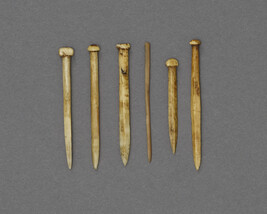 Set of ivory pegs